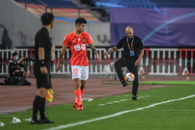 电讯报独家：阿森纳误以为5000万镑可签吉马良斯，正评估是否放弃